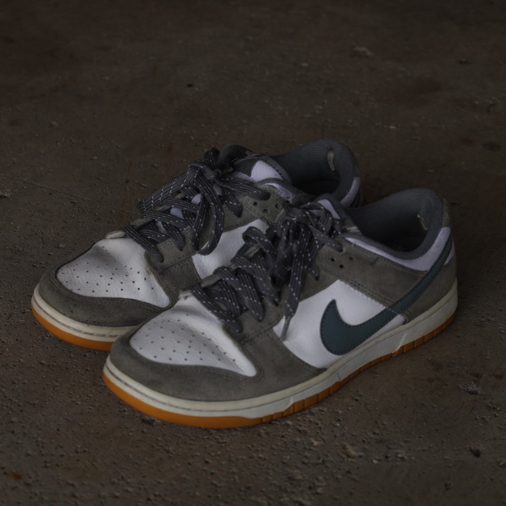 Nike Dunk Low Smoke Grey Gum 3M Swoosh Women's Size 9 FV0389-100 Sneakers